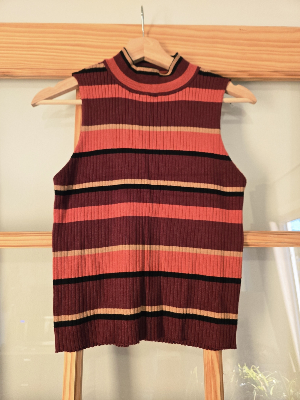 Rue21 Sleeveless Ribbed Mock Neck Top - Burgundy, Coral & Black XL